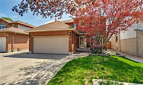 137 Claudette Gate, Hamilton, ON, L9B 2J9
