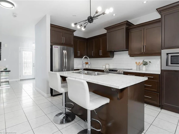 24 Dunvegan Place, Hamilton, ON, L9B 0H5 - 6