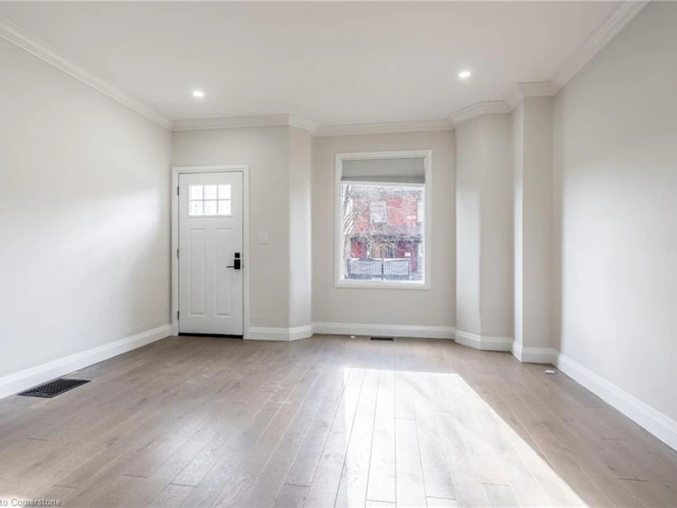 57 Madison Avenue, Hamilton, ON, L8L 5Y5 - 7