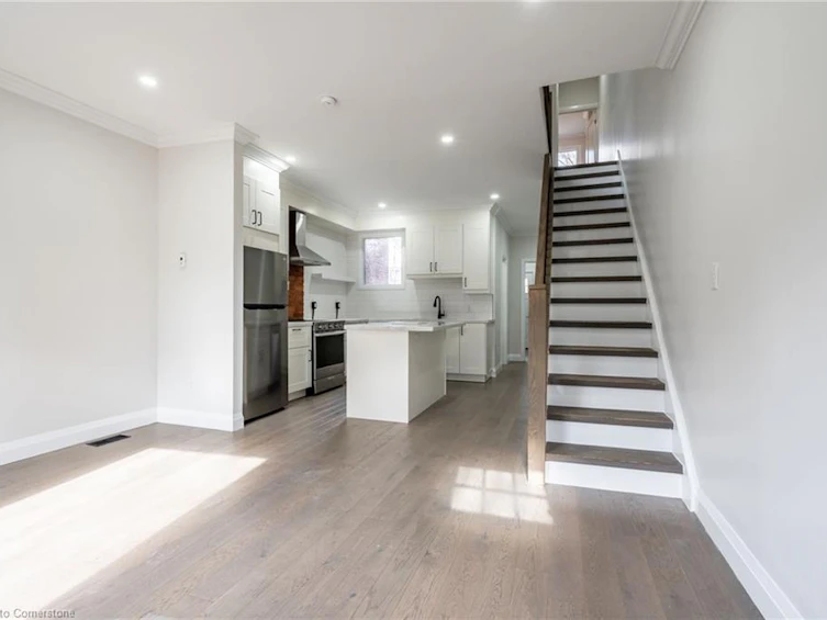 57 Madison Avenue, Hamilton, ON, L8L 5Y5 - 4