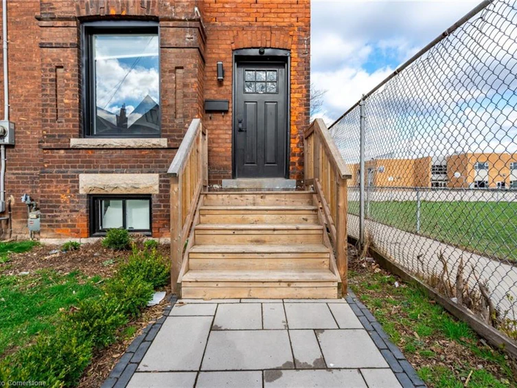 57 Madison Avenue, Hamilton, ON, L8L 5Y5 - 3
