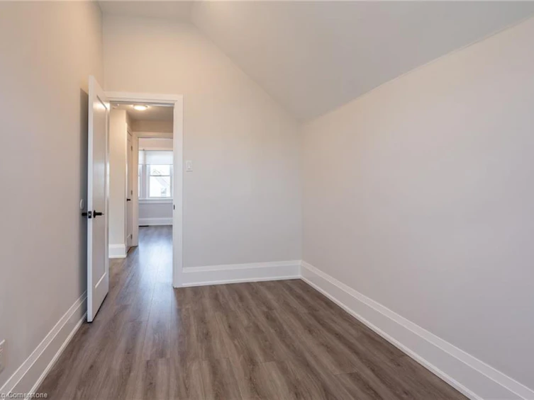 33 Dalkeith Avenue, Hamilton, ON, L8L 3J3 - 23
