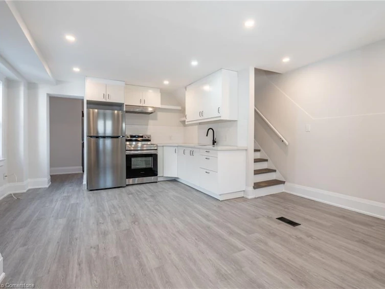 33 Dalkeith Avenue, Hamilton, ON, L8L 3J3 - 6