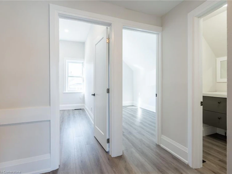 33 Dalkeith Avenue, Hamilton, ON, L8L 3J3 - 20