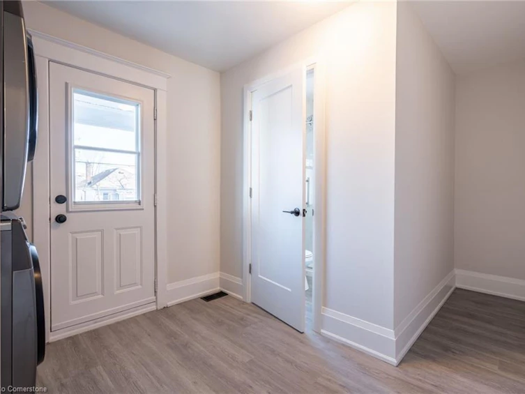 33 Dalkeith Avenue, Hamilton, ON, L8L 3J3 - 12