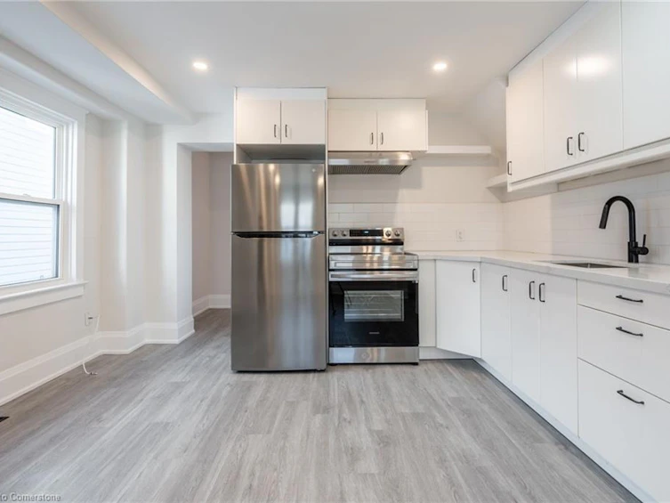 33 Dalkeith Avenue, Hamilton, ON, L8L 3J3 - 7