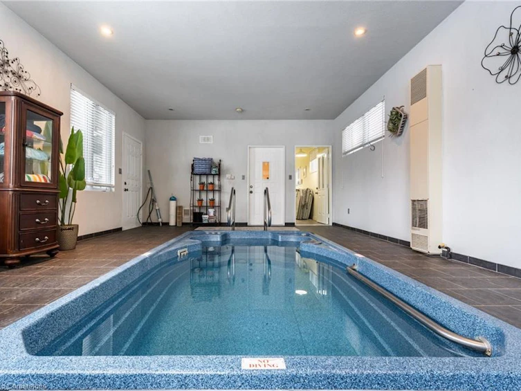 715 Robson Road, Hamilton, ON, L8B 1H2 - 34