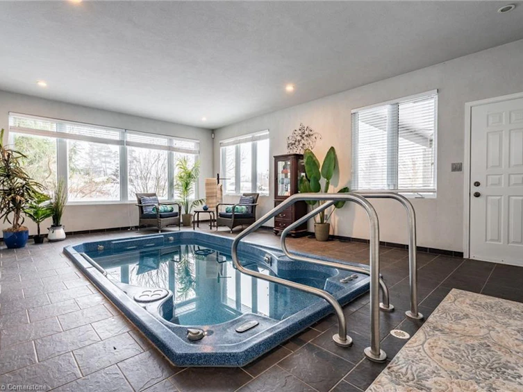 715 Robson Road, Hamilton, ON, L8B 1H2 - 32
