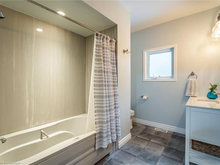 715 Robson Road, Hamilton, ON, L8B 1H2 - 23