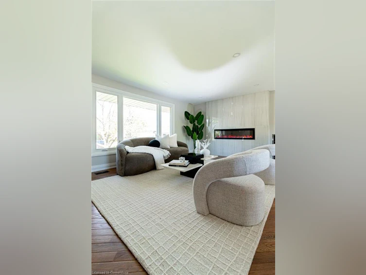 30 Donlea Drive, Hamilton, ON, L8T 1K3 - 8