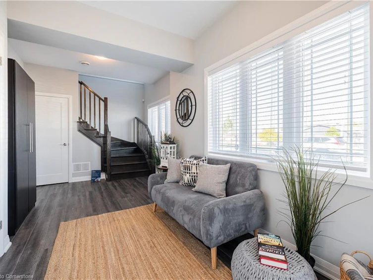 51 Laguna Village Crescent, Hamilton, ON, L0R 1P0 - 6