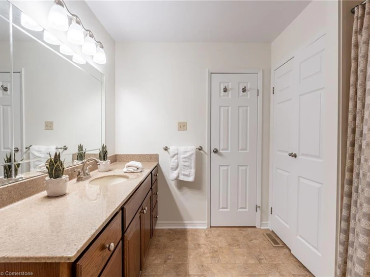 122-2301 Cavendish Drive, Burlington, ON, L7P 3M3 - 39