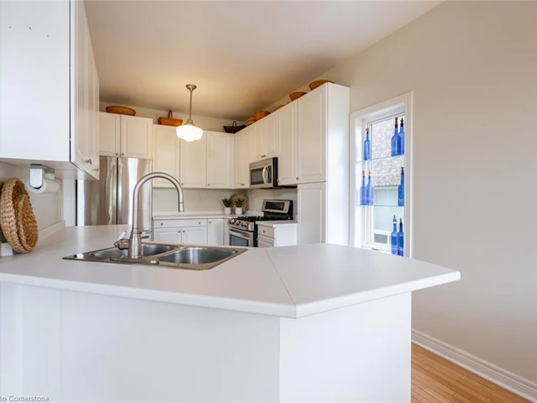 27 Gaines Avenue, Hamilton, ON, L9H 7M4 - 19
