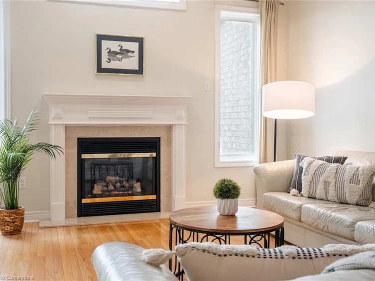 27 Gaines Avenue, Hamilton, ON, L9H 7M4 - 17