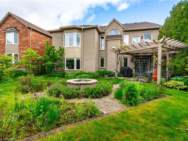 27 Gaines Avenue, Hamilton, ON, L9H 7M4 - 46