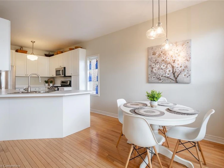 27 Gaines Avenue, Hamilton, ON, L9H 7M4 - 16