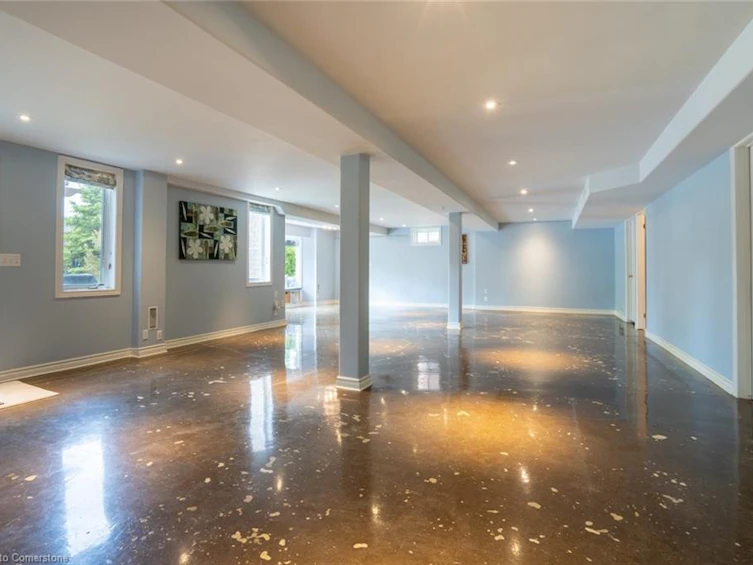 27 Gaines Avenue, Hamilton, ON, L9H 7M4 - 40