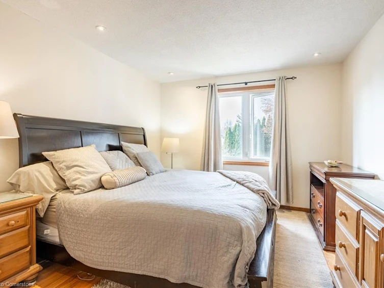 3210 Victoria St Street, Oakville, ON, L6L 5R2 - 20
