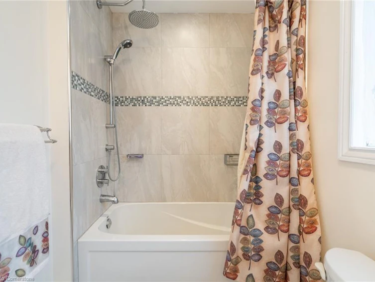 3210 Victoria St Street, Oakville, ON, L6L 5R2 - 27