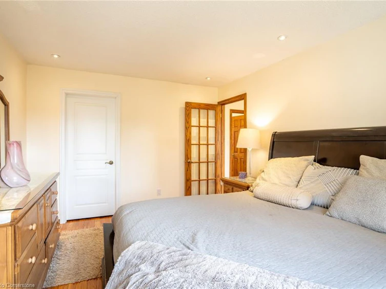 3210 Victoria St Street, Oakville, ON, L6L 5R2 - 21