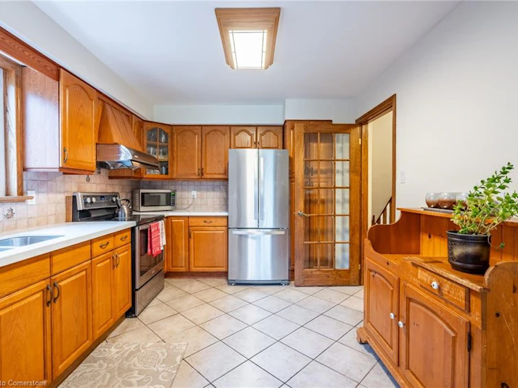 3210 Victoria St Street, Oakville, ON, L6L 5R2 - 16
