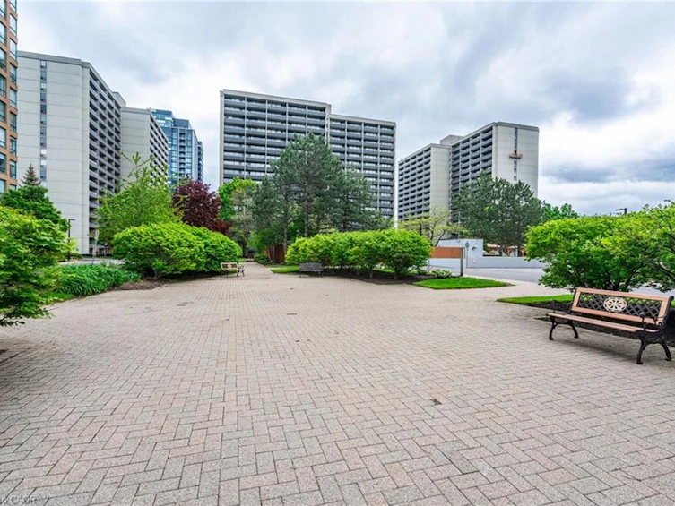 1203-1276 Maple Crossing Boulevard, Burlington, ON, L7S 2J9 - 36