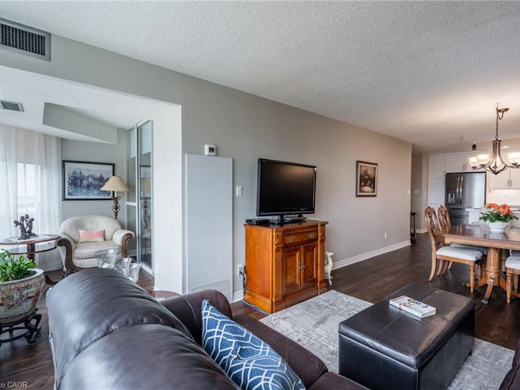 1203-1276 Maple Crossing Boulevard, Burlington, ON, L7S 2J9 - 20