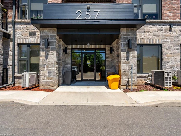 312-257 Millen Road, Hamilton, ON, L8E 2H1 - 5