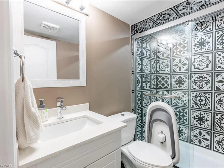 219 Humphrey Street, Hamilton, ON, L8B 1X4 - 23