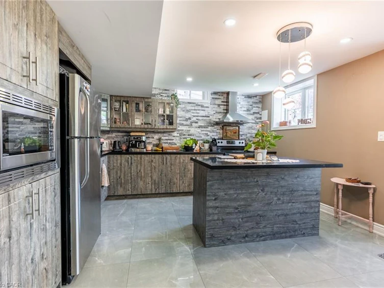 219 Humphrey Street, Hamilton, ON, L8B 1X4 - 24