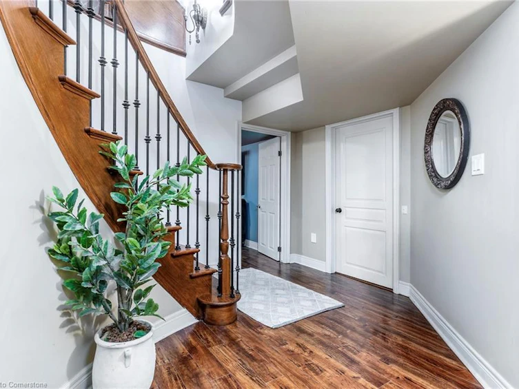 240 Cloverleaf Drive, Hamilton, ON, L9K 1T2 - 22
