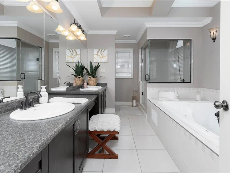 240 Cloverleaf Drive, Hamilton, ON, L9K 1T2 - 15
