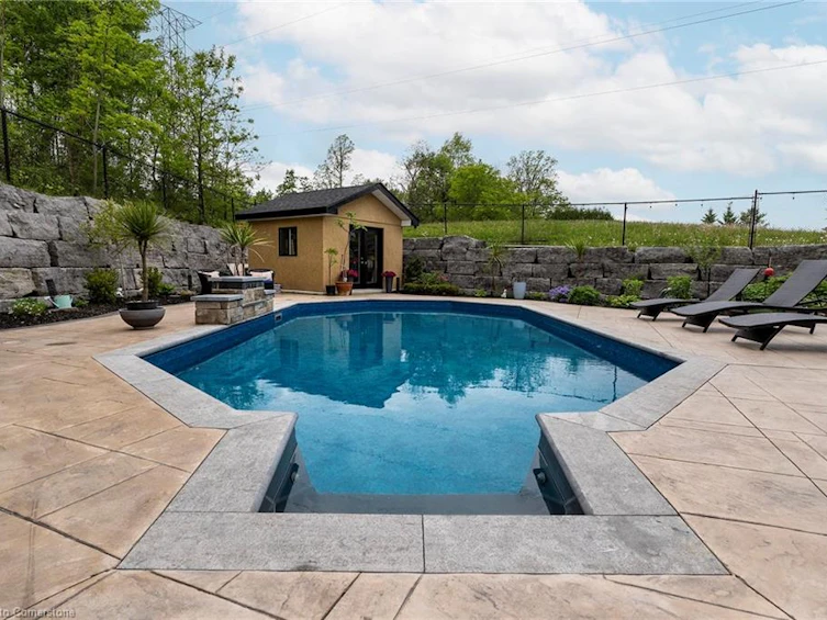 240 Cloverleaf Drive, Hamilton, ON, L9K 1T2 - 28