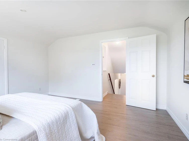 579 Third Road E, Hamilton, ON, L8J 2Y1 - 26