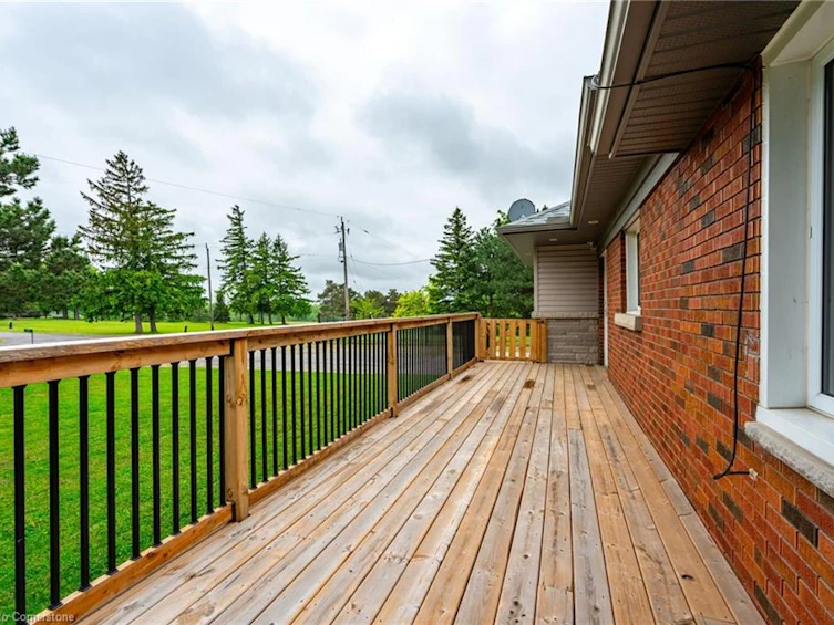 579 Third Road E, Hamilton, ON, L8J 2Y1 - 3