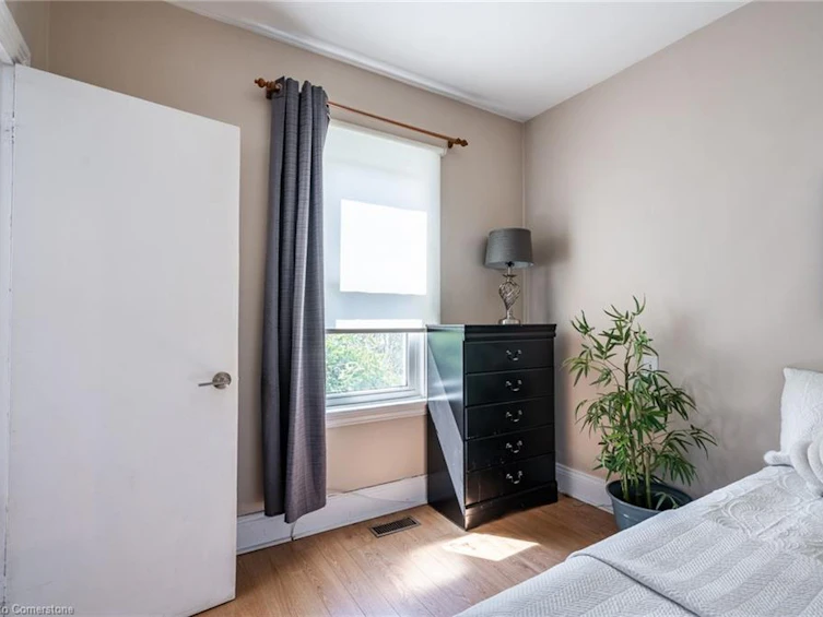 153 East 5th Street, Hamilton, ON, L9A 2Z7 - 11