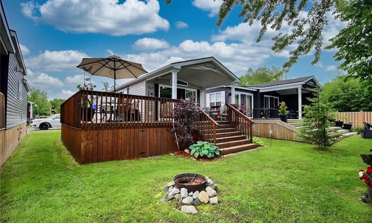 17-3500 Lauderdale Point Crescent