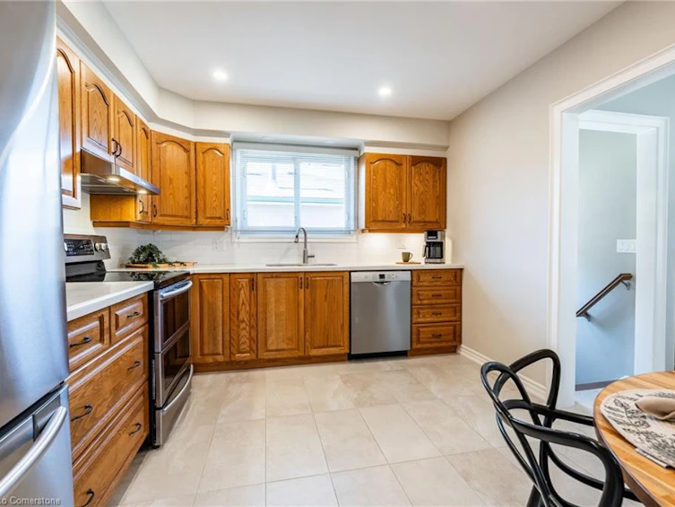 648 Thornwood Avenue, Burlington, ON, L7N 2B8 - 9