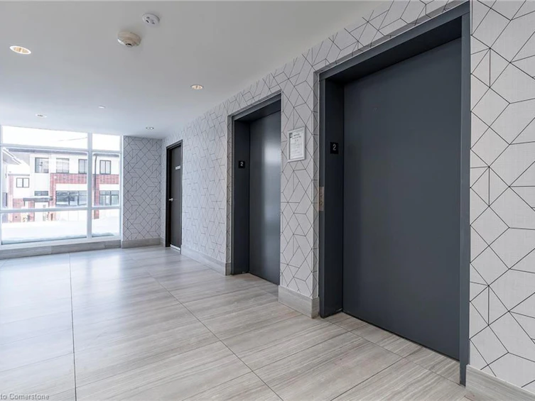 211-16 Markle Crescent, Hamilton, ON, L9G 0H4 - 17