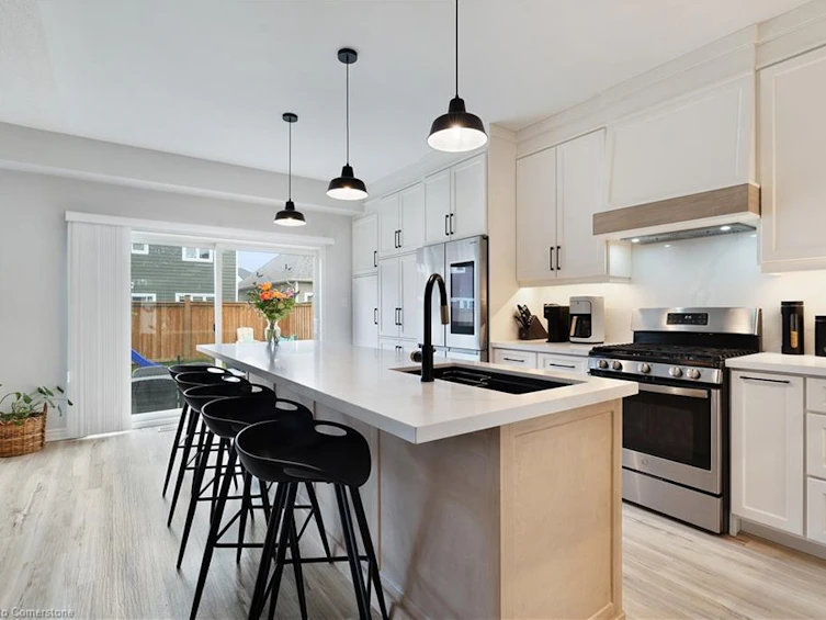 11 Hills Thistle Drive, Wasaga Beach, ON, L9Z 0J3 - 5