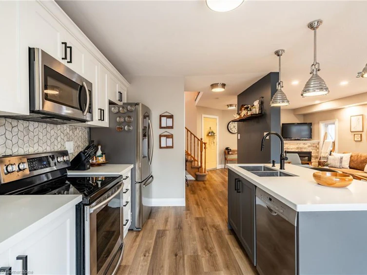 1116 Cedarwood Place, Burlington, ON, L7T 4K6 - 23