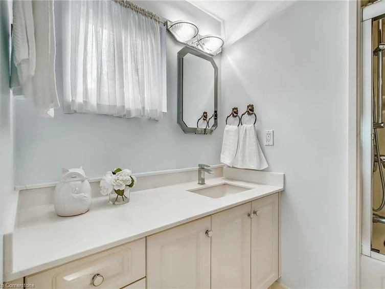 3215 Heathfield Drive, Burlington, ON, L7M 1E2 - 26