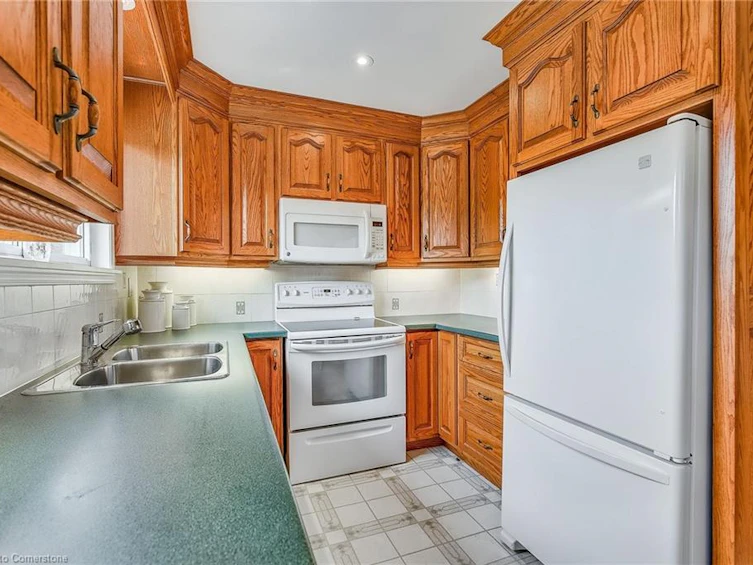 3215 Heathfield Drive, Burlington, ON, L7M 1E2 - 18