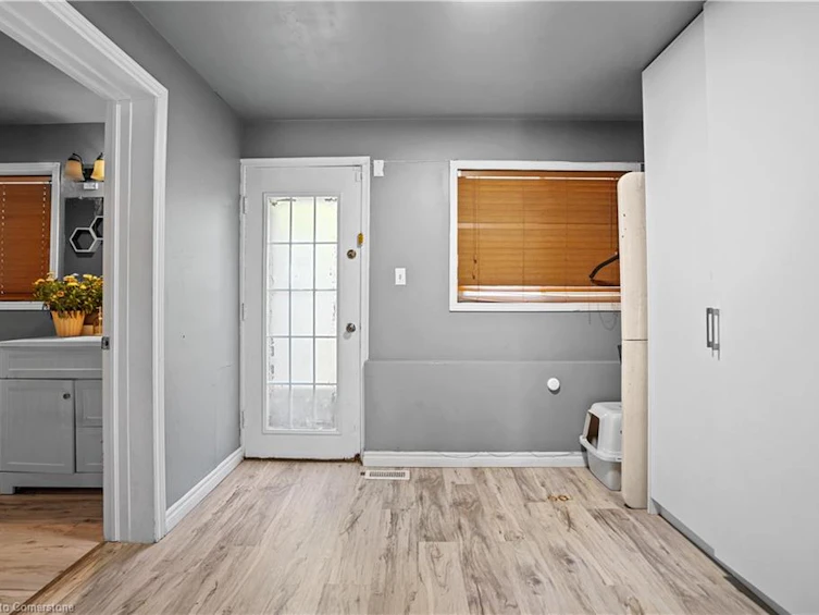 82 Dreger Avenue, Kitchener, ON, N2A 2A6 - 19
