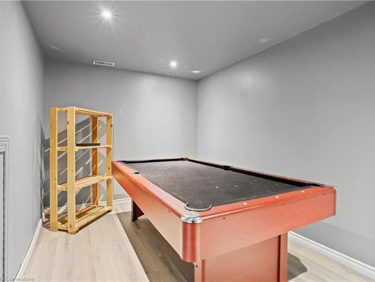 82 Dreger Avenue, Kitchener, ON, N2A 2A6 - 25