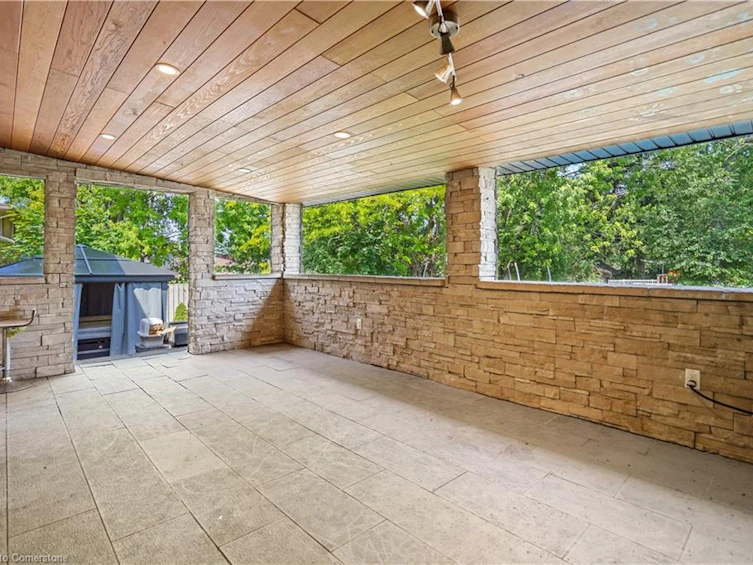 82 Dreger Avenue, Kitchener, ON, N2A 2A6 - 26