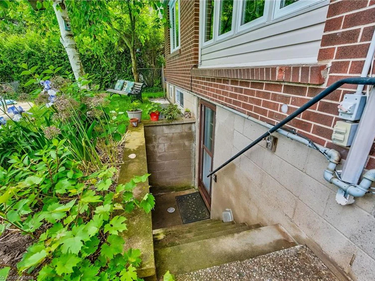 3044 Woodward Avenue, Burlington, ON, L7N 2M2 - 44