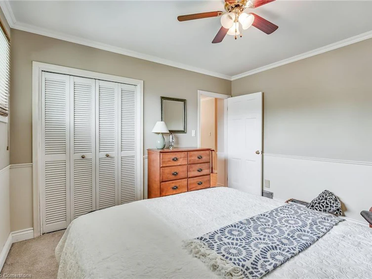 3044 Woodward Avenue, Burlington, ON, L7N 2M2 - 28
