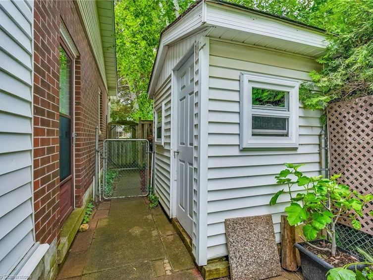 3044 Woodward Avenue, Burlington, ON, L7N 2M2 - 49