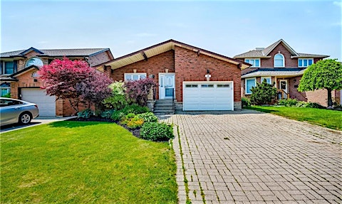 29 Guildwood Drive, Hamilton, ON, L9C 7K2